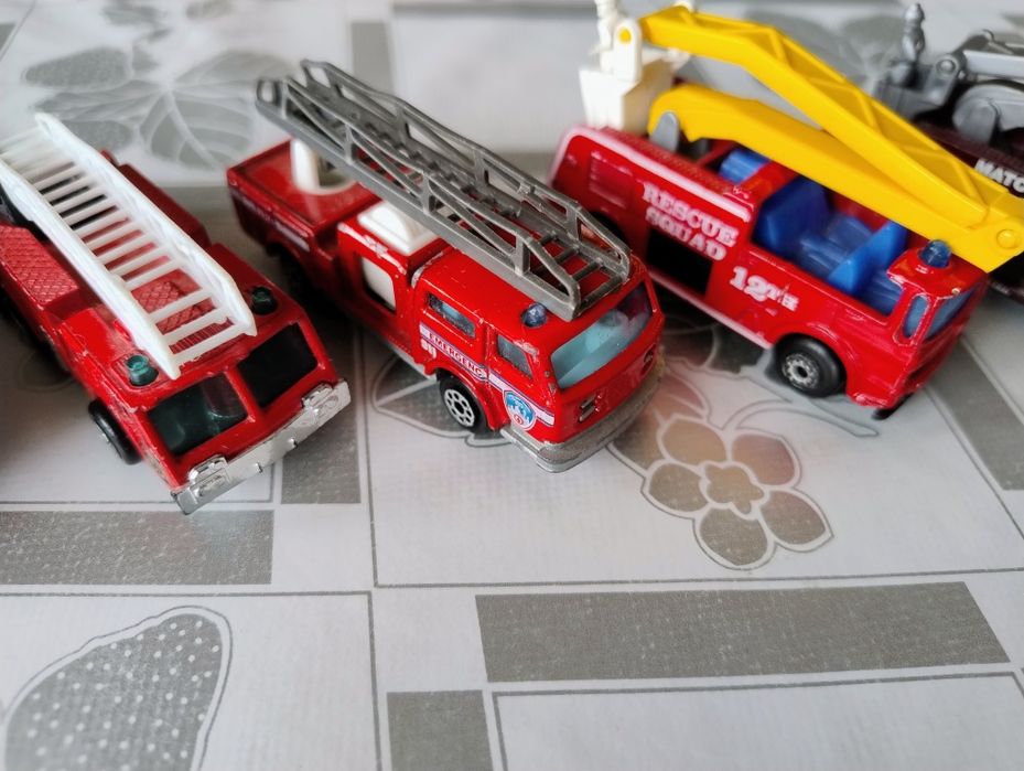 Stare wozy strażackie Matchbox  Majorette + Siku