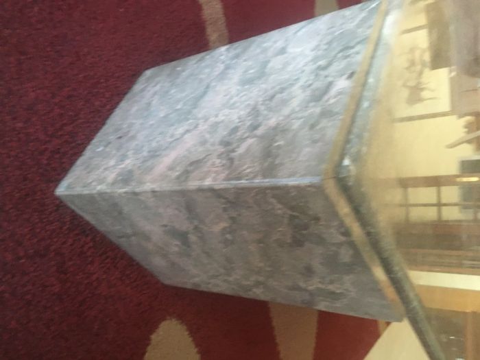 Mesa de centro em mármore