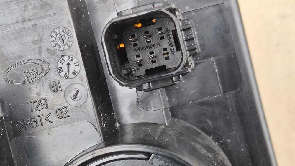 Kierunkowskaz LED Obrysówka Lampa dzienna L/P Scania R 17- OE ORYGINAŁ