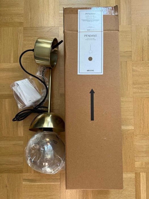 Mała wisząca lampa kula złota Pendant H&M Home