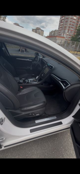 Ford Fusion розетка + гибрид + титаниум