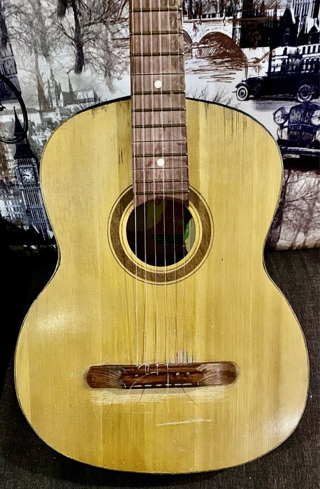 Гитара 6-ти струнна