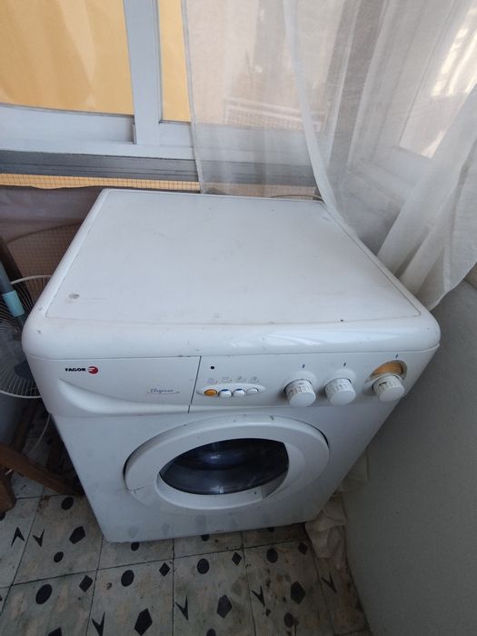 Máquina de lavar roupa Fagor Elegance – não centrifuga