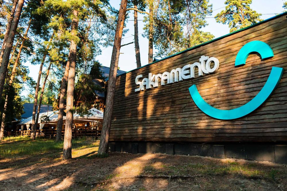 Здається двомісний номер Standard Double у заміському комплексі