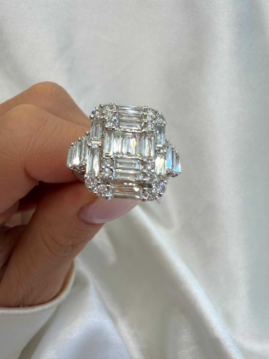 Pierścionek Gwiazd Infinity bagiety 2.33 CT VVS-F