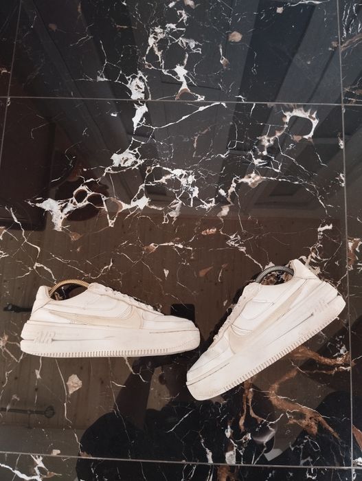 Продам кроси форси