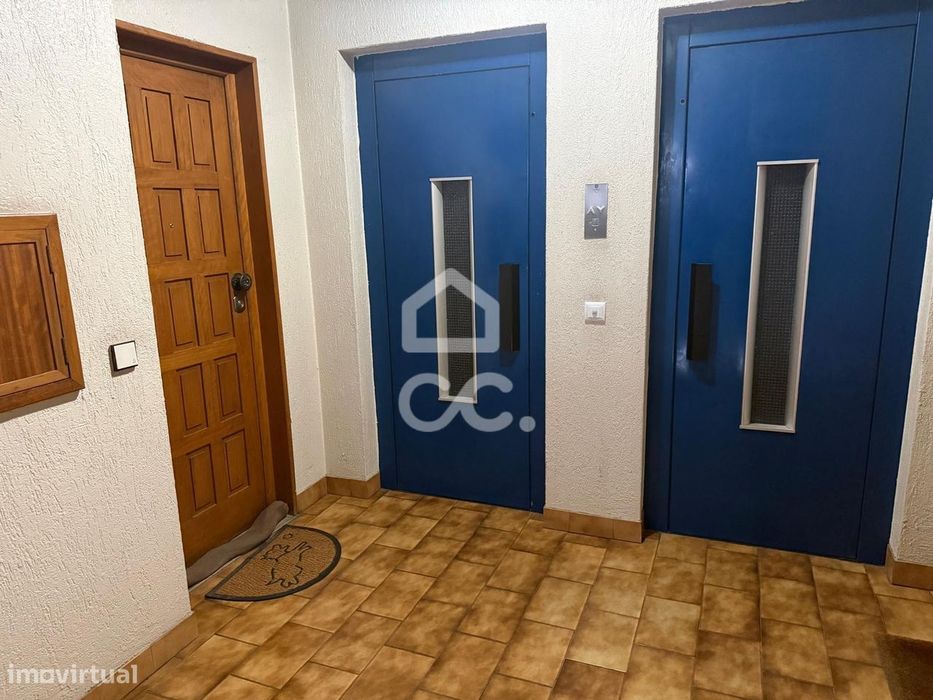 Apartamento T3 no centro de Alcobaça