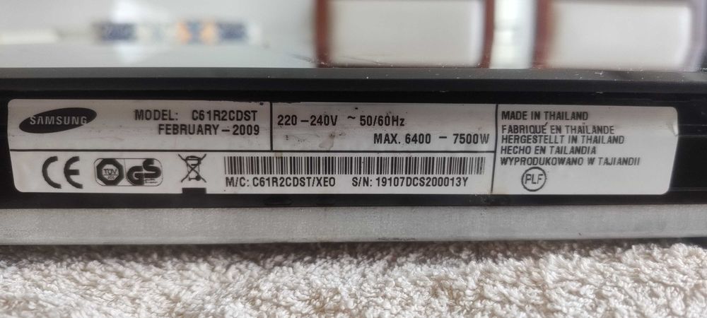 Samsung C61R2CDST - pozostałości po płycie ceramicznej