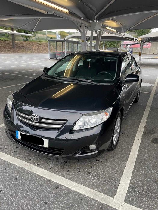 Toyota Corolla 1.4 VVT-i Sol 2009 - Gasolina - Muito bem estimado