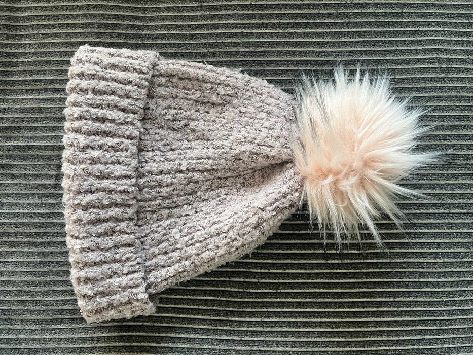 Czapka z pomponem melanż Sinsay