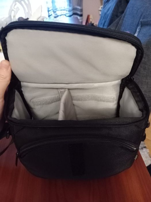 Conjunto Canon 1300D EOS + lente 50mm + Micro SD 64gb + mala