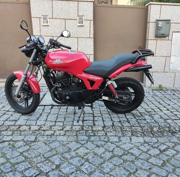 Mota 125cc AJS negociável
