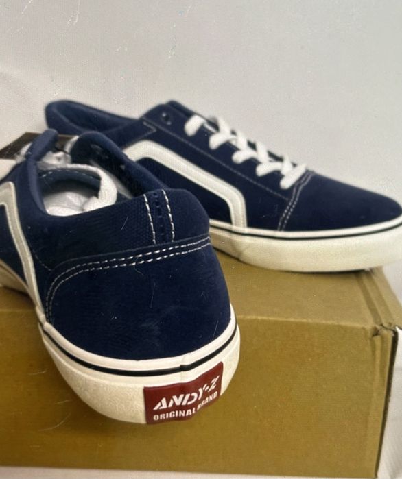 Tenisowki  sneakersy sportowe 43/44