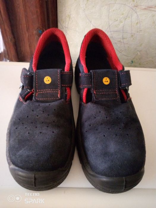 Взуття для роботи