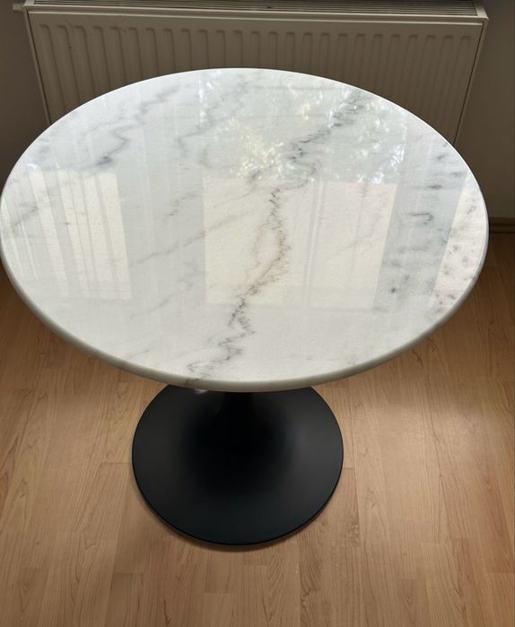 Stół marmurowy jadalniany typu Tulip śr. 80 cm