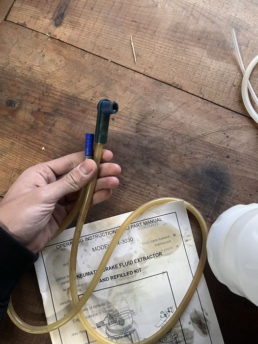 Sangrador de travoes pneumatico