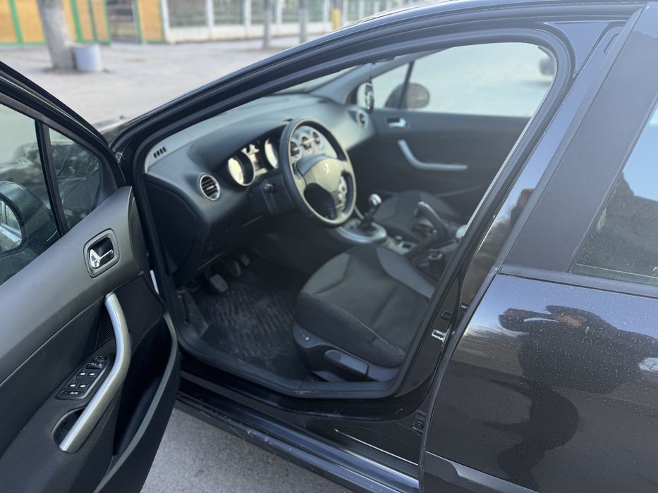 Peugeot 308 ,2008гв