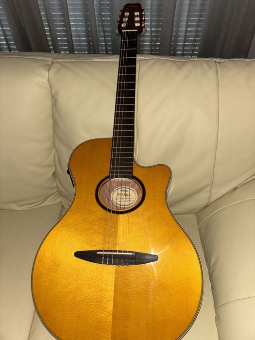Violão yamaha APX5NA nunca usado
