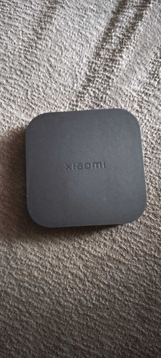 Xiaomi TV Box S 2nd Gen – stan bardzo dobry, pełny komplet