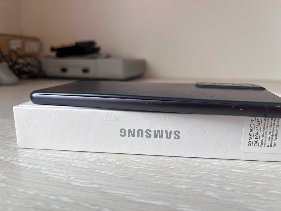 Телефон Samsung Galaxy S21 FE Gray 8/256 gb