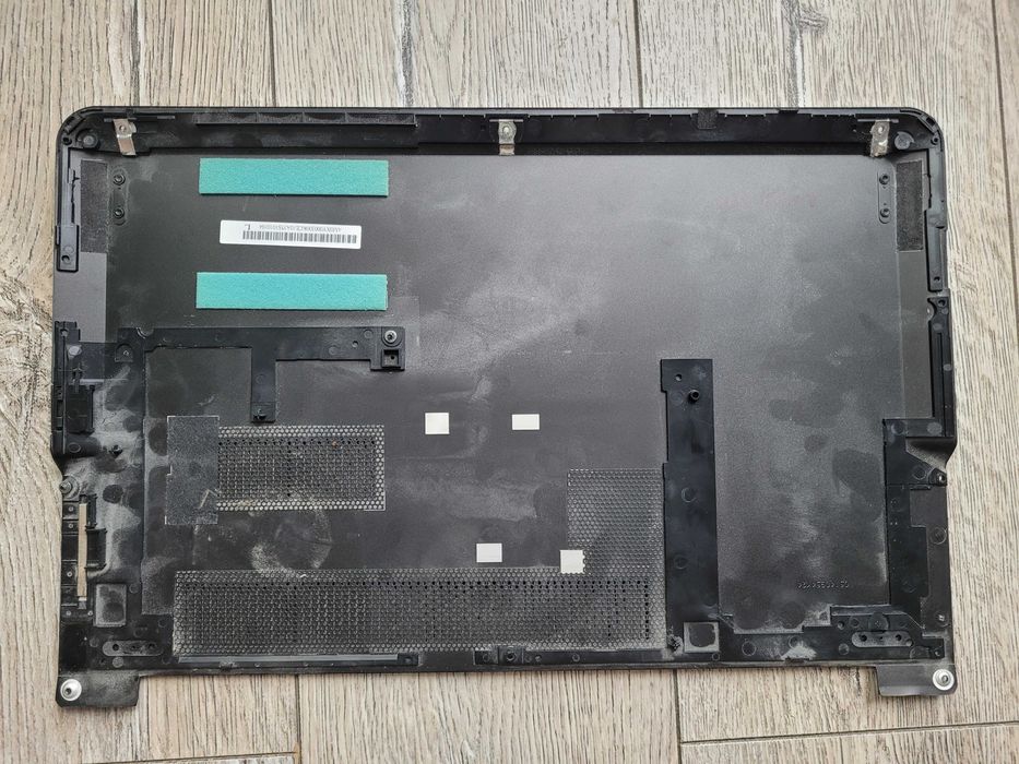 Kadłubek od niesprawnego laptopa Lenovo Thinkpad S540