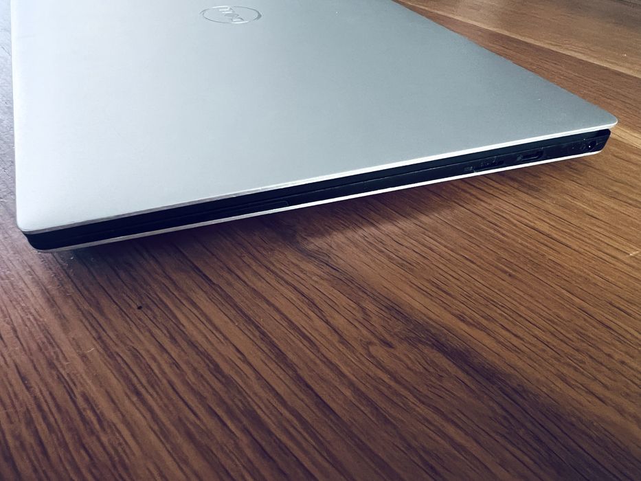ultrabook laptop Dell XPS 13 9370 13” stan bdb