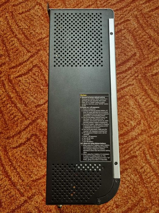 Гібридний інвертор MUST PV18-3024 VMPK 3000Вт