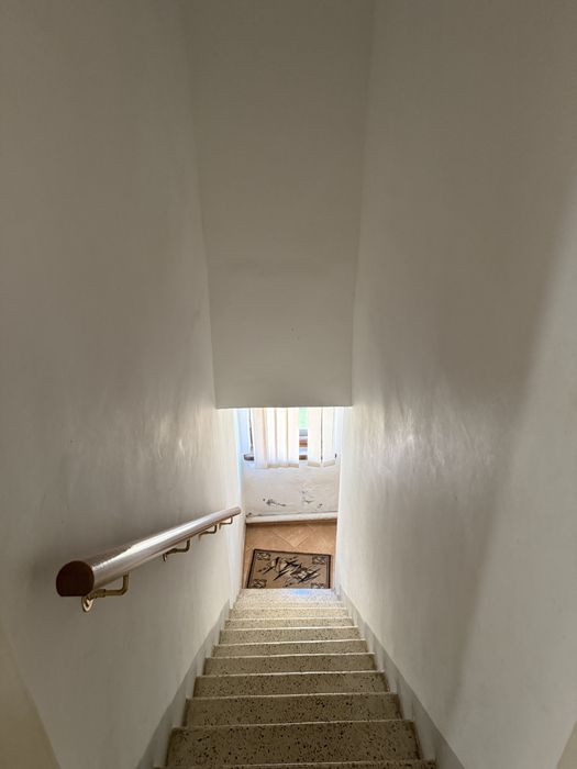 Продається будинок з басейном і сауною