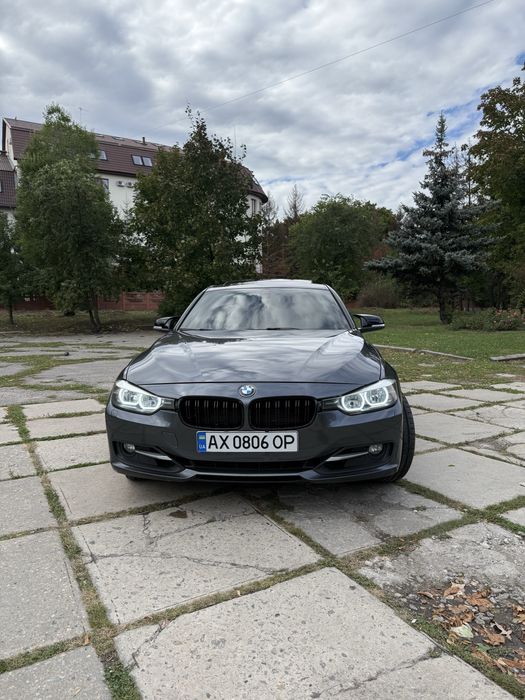 Живая BMW 328i F30