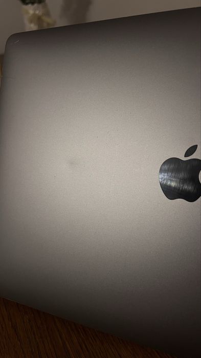 Macbook 15 pro intel i7 16/512