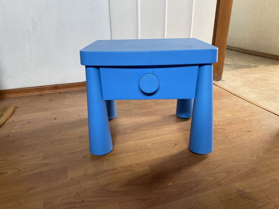 Mesa cabeceira ikea azul