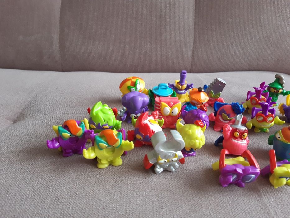 Super zings seria 4 figurki