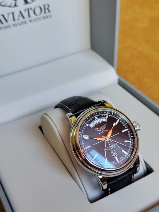 Годинник Aviator