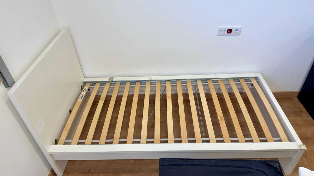 Cama Solteiro MALM IKEA