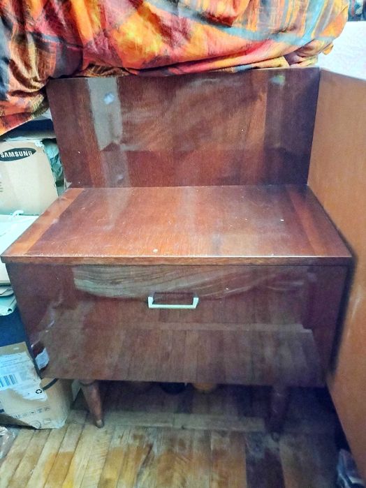 Спальня колір темний горіх