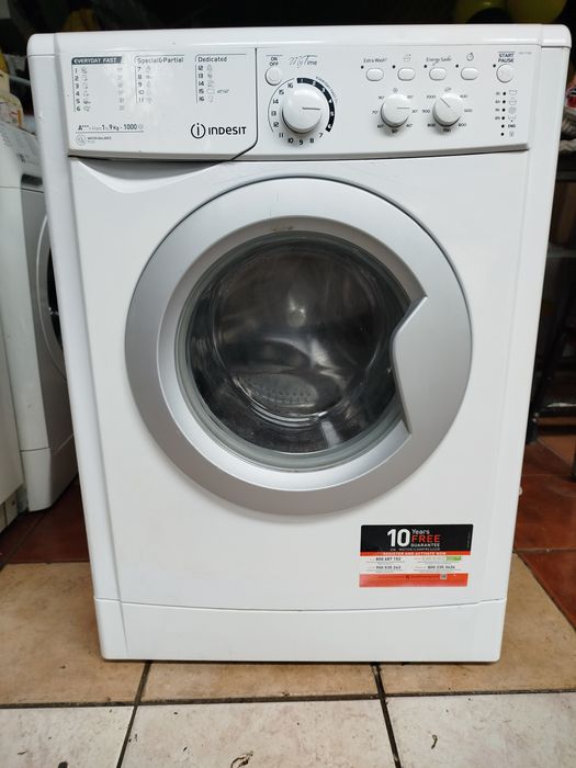 Máquina lavar roupa Indesit 9kg
