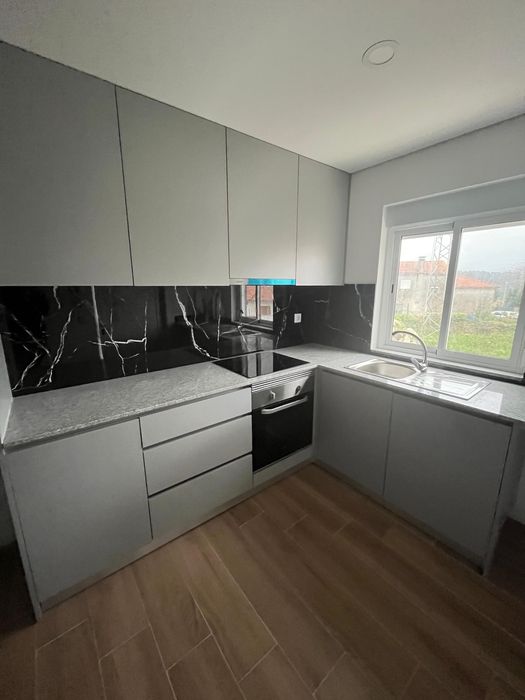 Arrendo andar moradia t2