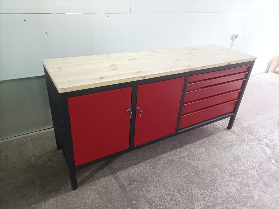 Solidny stół warsztatowy metalowy ciężki