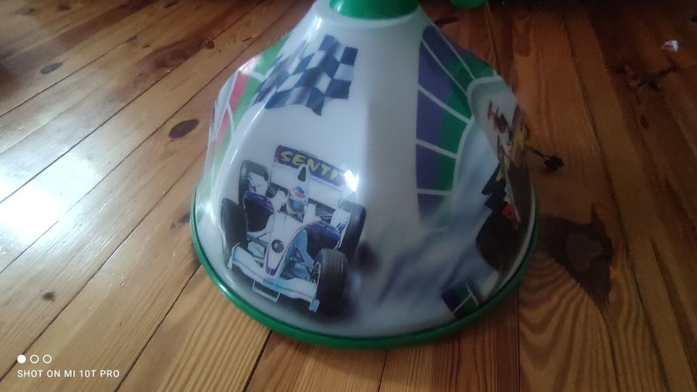 Lampa sufitowa dziecięca samochody