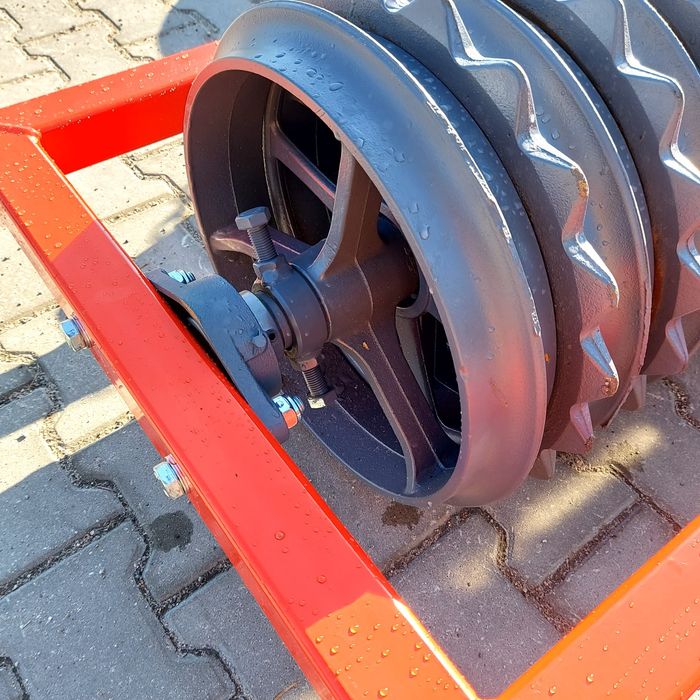 Wyprzedaż ! Ciężki Wał posiewny cembrige 6.2m  2800kg od ręki  !