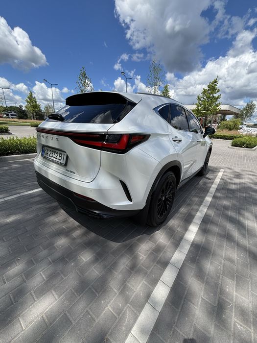 Lexus Nx 200  2022р