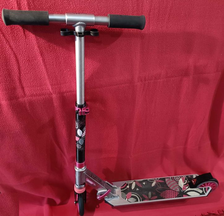 Trotinete Junior com suspensão