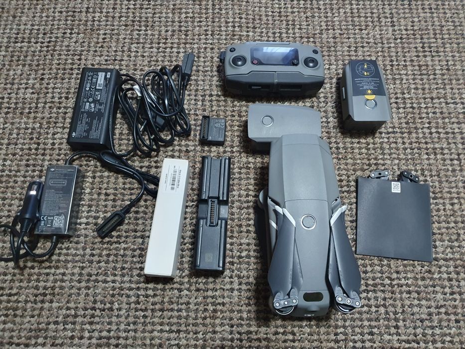 dji mavic 2 zoom+Fly Combo