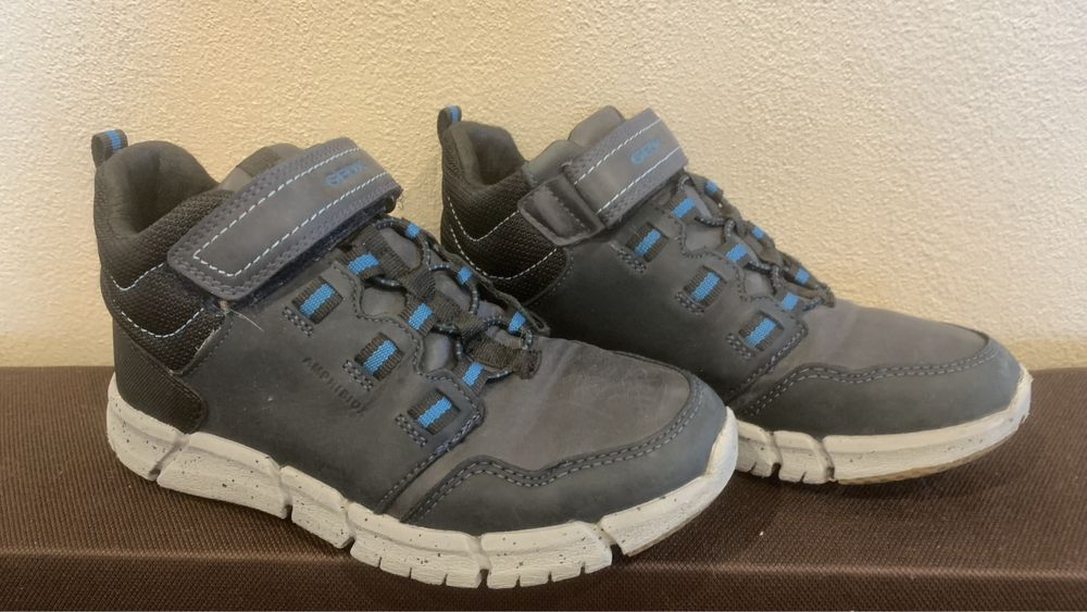 Jesienne buty Geox 33