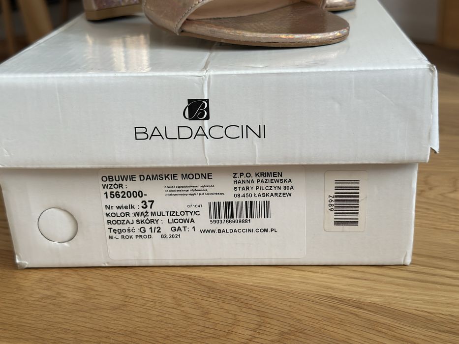 Obcasy złote baldaccini