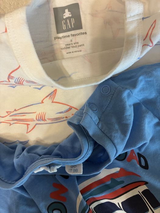 Футболки 2-3 роки , ціна за 2