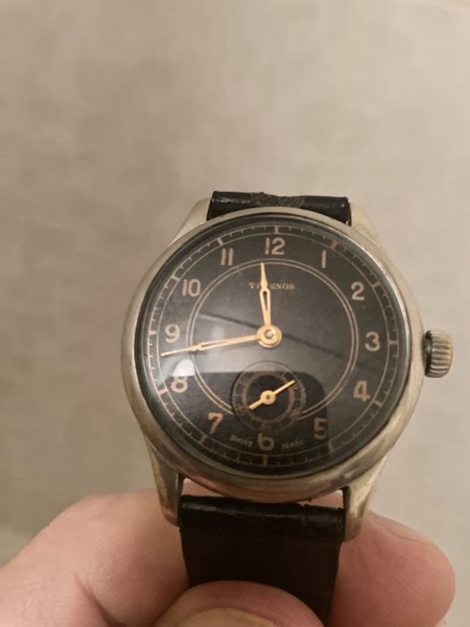 Часы  швейцарские винтаж