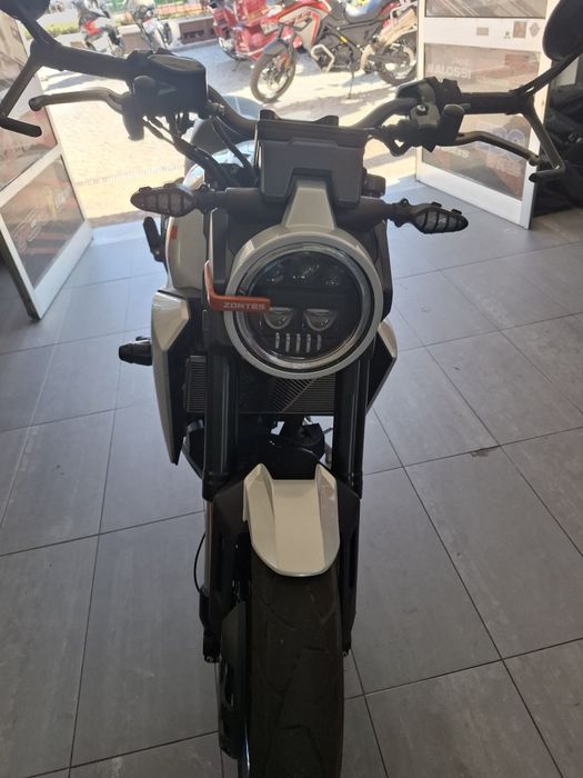 ZONTES GK 350 de 2023 com 8460kms