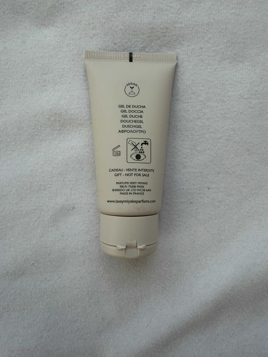 Issey Miyake Le Sel D'Issey Żel Pod Prysznic 50 ml - NOWY