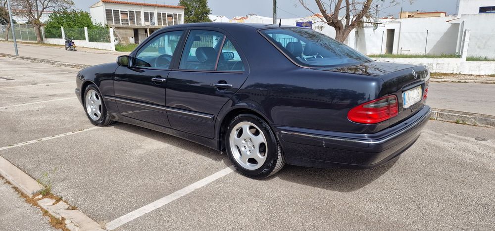 Mercedes E220 CDi Avantgard